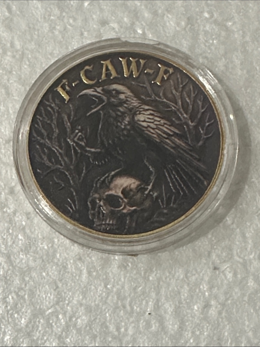 Crow & Skull Decorative Bird Token – Black and Gold